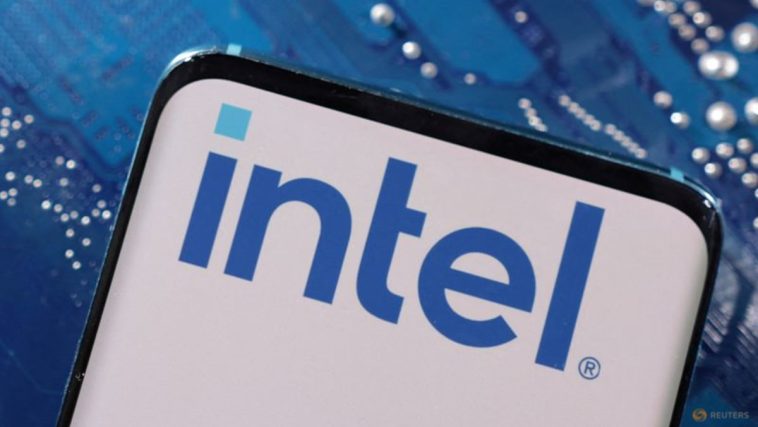 Intel califica para recibir $3.5 mil millones en subvenciones para fabricar chips para el ejército estadounidense, informa Bloomberg News