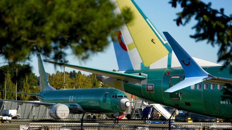 Boeing recortará 17.000 puestos de trabajo y retrasará el primer avión 777X mientras la huelga afecta sus finanzas