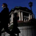 El BOJ debatió la necesidad de actuar con cautela en las subidas de tipos, según muestra un resumen de septiembre