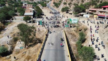 “Lo único que están haciendo es perjudicar la distribución y la logística de los productos”, apuntó también Siles