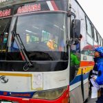 La parálisis del transporte público en Perú: los conductores de autobuses de Lima exigen más protección contra la extorsión