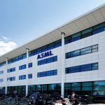 La perspectiva rebajada de ASML sugiere un exceso de capacidad de las fábricas, no la ruina de los chips