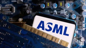 Las ganancias de ASML se publican anticipadamente, las acciones caen