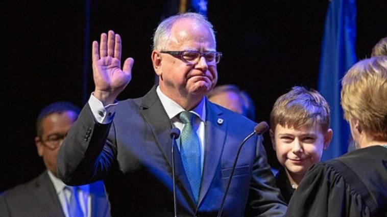 récord fiscal de tim walz