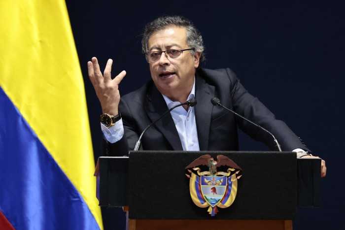 El presidente Gustavo Petro en una conferencia en la Ciudad de México, México, el 30 2024 de septiembre