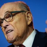 Rudy Giuliani debe entregar apartamento, Mercedes y relojes a víctimas de difamación