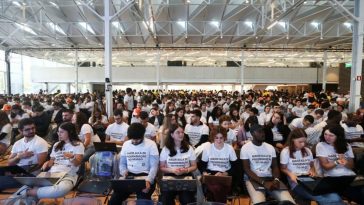 Una escuela portuguesa establece el récord mundial de lección de programación con mayor cantidad de alumnos