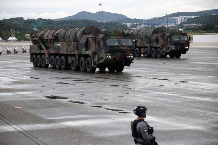 “Una jauría de perros con un feo cohete”: la hermana de Kim Jong-un apreció el desfile en Corea del Sur - Gazeta.Ru