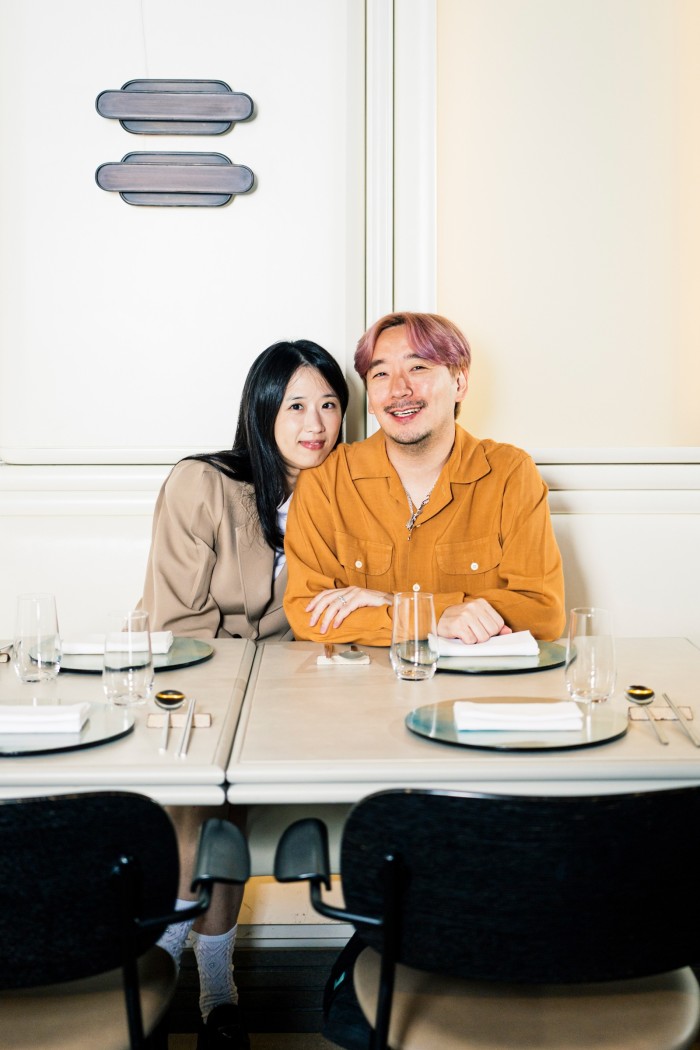 Ellia Park y Junghyun “JP” Park en Naro, su apertura más reciente en Nueva York