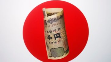 El Banco de Japón debería esperar al menos seis meses para subir las tasas, dice la oposición