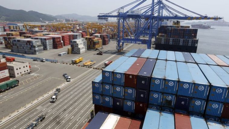 El crecimiento de las exportaciones de Corea del Sur en octubre se desacelera a su nivel más bajo en siete meses