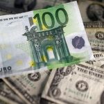 El euro se deprecia y el dólar se recupera en medio de las débiles operaciones navideñas