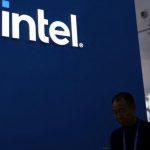 Exclusivo-Silver Lake y Bain se preparan para ofertar por una participación multimillonaria en la unidad Altera de Intel, dicen las fuentes