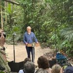 Joe Biden hace historia como el primer presidente en visitar la selva amazónica