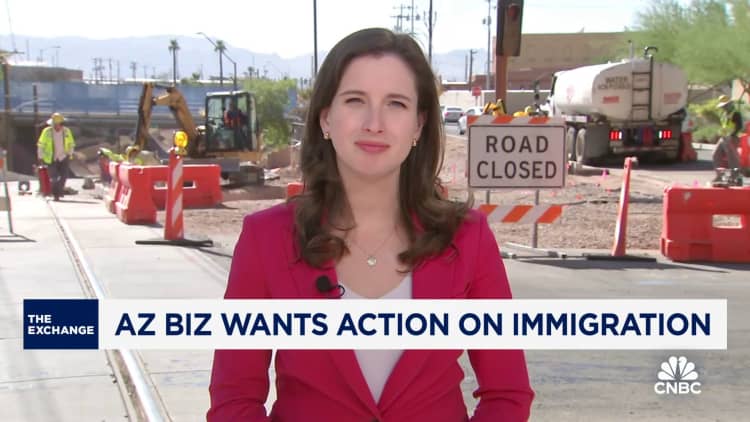 Empresas de Arizona quieren acción sobre inmigración