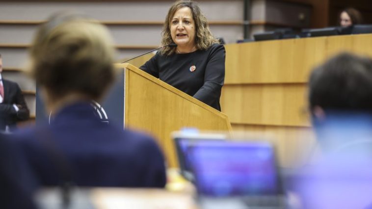 Las luchas internas españolas descarrilan las conversaciones sobre las inundaciones en el Parlamento de la UE en Valencia