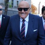 Rudy Giuliani, exabogado de Trump, amenazado con desacato