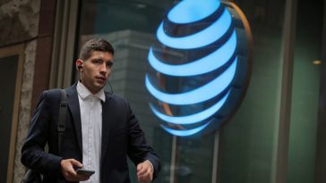 US Cellular venderá algunas licencias de espectro a AT&T por mil millones de dólares