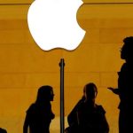 Apple acusada de silenciar a trabajadores y espiar dispositivos personales