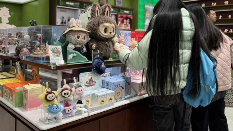 Cómo lo 'made in China' se puso de moda gracias al éxito del juguete Labubu en toda Asia