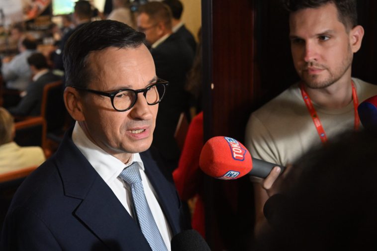 ECR es un "intermediario activo y honesto" en el PE, según su futuro presidente Morawiecki - Euractiv