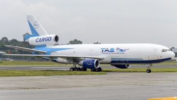 El antiguo avión de FedEx bloqueó la pista de Viru Viru durante unas horas tras un problema en el tren de aterrizaje