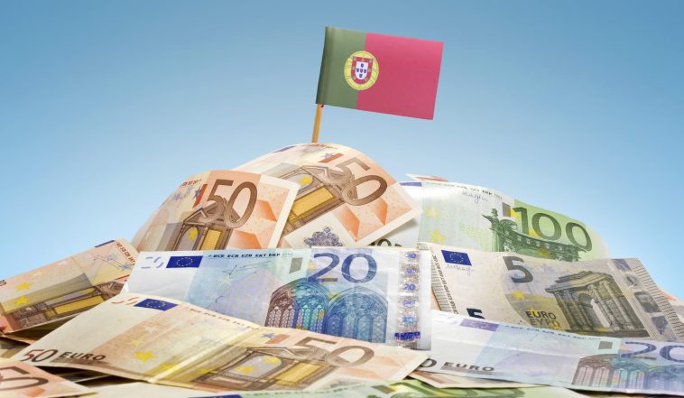 La Comisión Europea destaca la "sólida posición presupuestaria" de Portugal - Euractiv