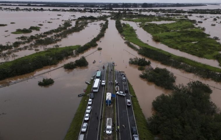 Se teme que La Niña cause pérdidas económicas considerables, principalmente en relación con la producción agrícola debido a las sequías, pero también daños considerables por inundaciones excesivas. Foto: EFE/Isaac Fontana