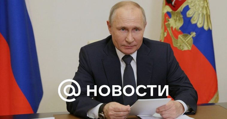 Putin escuchó los informes sobre el progreso de la defensa militar y felicitó a los soldados por el próximo Año Nuevo.