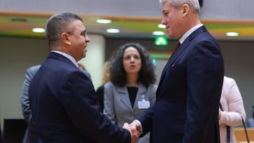 Rumanía y Bulgaria se unirán plenamente al espacio Schengen en 2025 - Euractiv