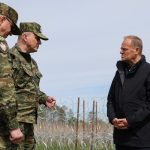 Tusk anuncia nuevas normas de asilo y un renovado control fronterizo - Euractiv