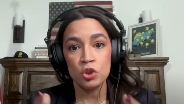 La boca grande de AOC