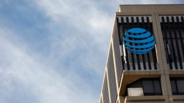 AT&T's Bundled 5G, los planes de fibra aumentan las suscripciones de las vacaciones.