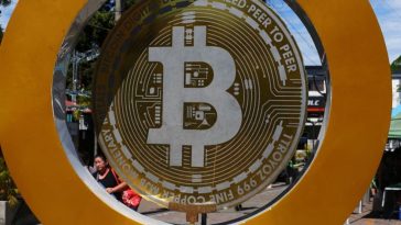 Bitcoin cae a un bajo día de 11 días en medio de la venta de tecnología