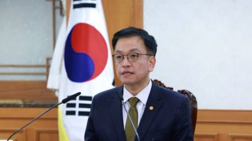 El presidente interino de Corea del Sur, Choi, dice que se deben monitorear los mercados financieros las 24 horas del día