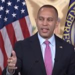 Hakeem Jeffries acaba de apretar los tornillos a los republicanos sobre los recortes de impuestos de Trump