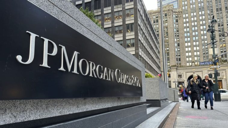 JPMorgan obtiene el mayor beneficio anual de su historia mientras los banqueros de inversión se recuperan