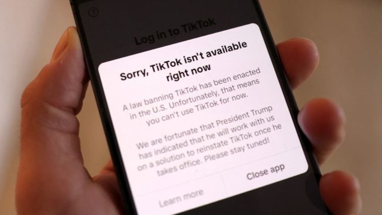 La aplicación TikTok no está disponible en las tiendas de Apple y Google en EE. UU. a pesar de que Trump retrasa la prohibición