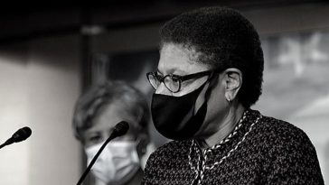 petición de karen bass