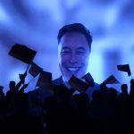 Musk aparece en el inicio de la campaña de AfD mientras miles de personas protestan en toda Alemania - Euractiv