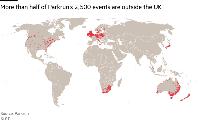 Un mapa de ubicaciones de Parkruns en todo el mundo. Hay 2.500 en 22 países, principalmente en Europa occidental, América del Norte, Sudáfrica, Oceanía y Japón.