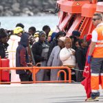 Sánchez buscará una solución urgente a la crisis migratoria en Canarias - Euractiv