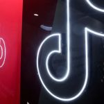 ¿Me están censurando? Algunos usuarios estadounidenses de TikTok dicen que la aplicación se siente diferente después de que se levantó la prohibición