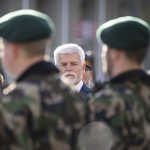 El presidente checo rechaza el ejército de la UE, respalda el pilar de la OTAN más fuerte - Euractiv