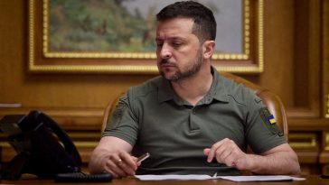 FT: Zelensky fue acusado de error estratégico