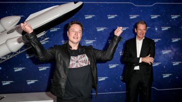 Las clases de charla: crisis en 'The Politico'. Cómo Elon Musk apuñaló a Axel Springer en la espalda - Euractiv