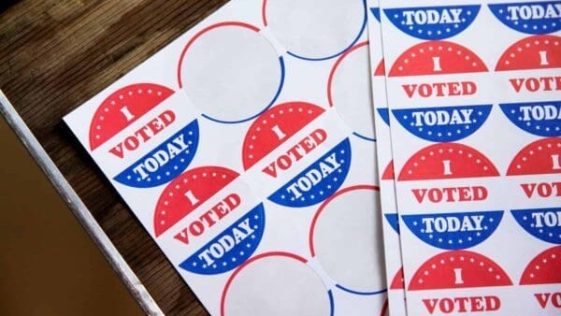 El juez bloquea la orden ejecutiva de votación ilegal de Trump